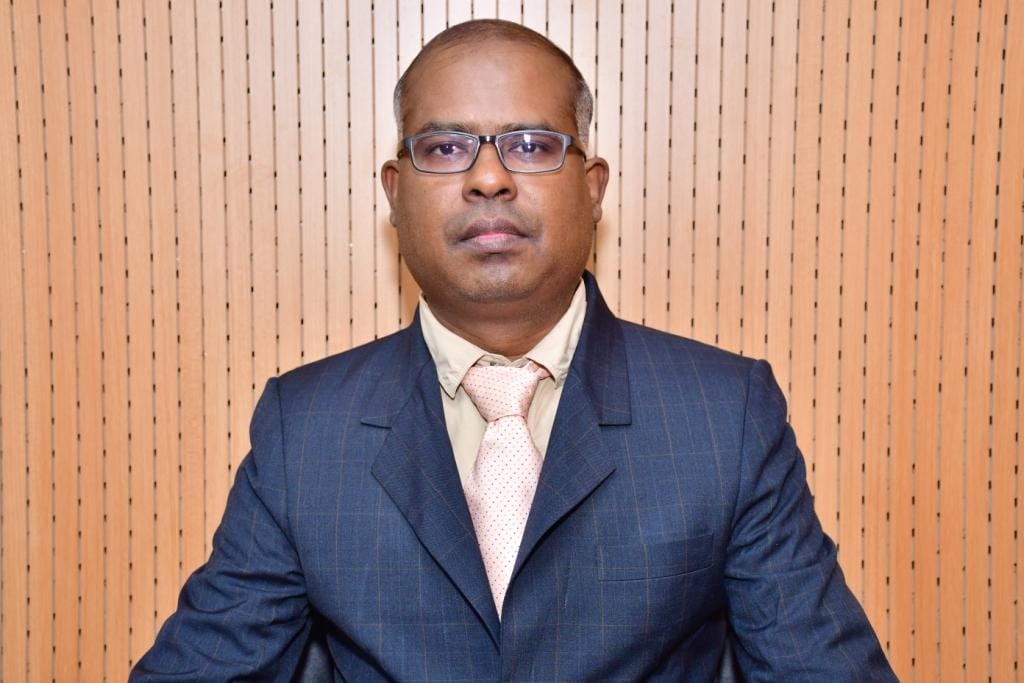 Dr Sanjiv